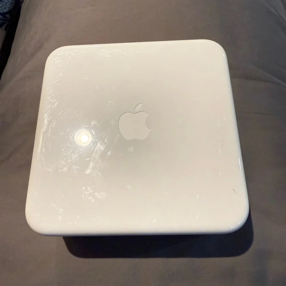 Apple Watch case‎ box no major flaws mold surface wear